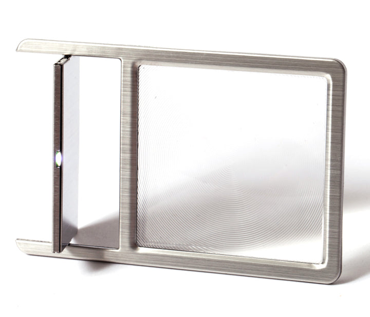 Henley Brands Steel Magnifier Light