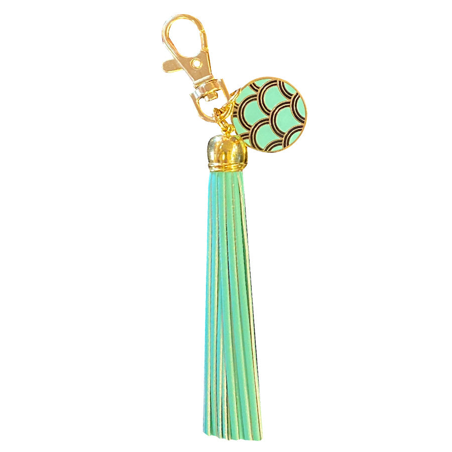 N3774 (2013) Larval Development and Nesting Biology of the Adventive Wood-Nesting Bee Lithurgus (L.) Chrysurus Fonscolombe