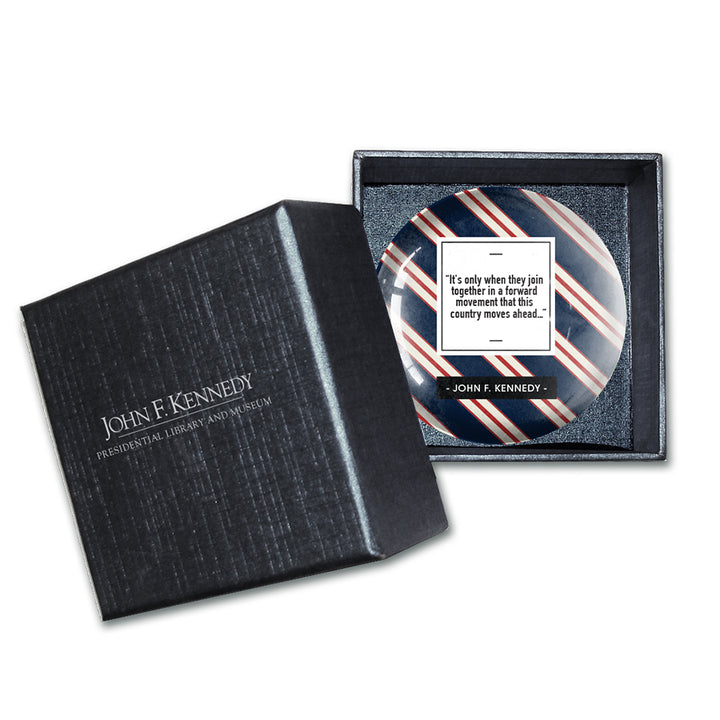 B337  (2010) The Basal Penguin (Aves: Sphenisciformes) Perudyptes devriesi and a phylogenetic evaluation of the penguin fossil record.