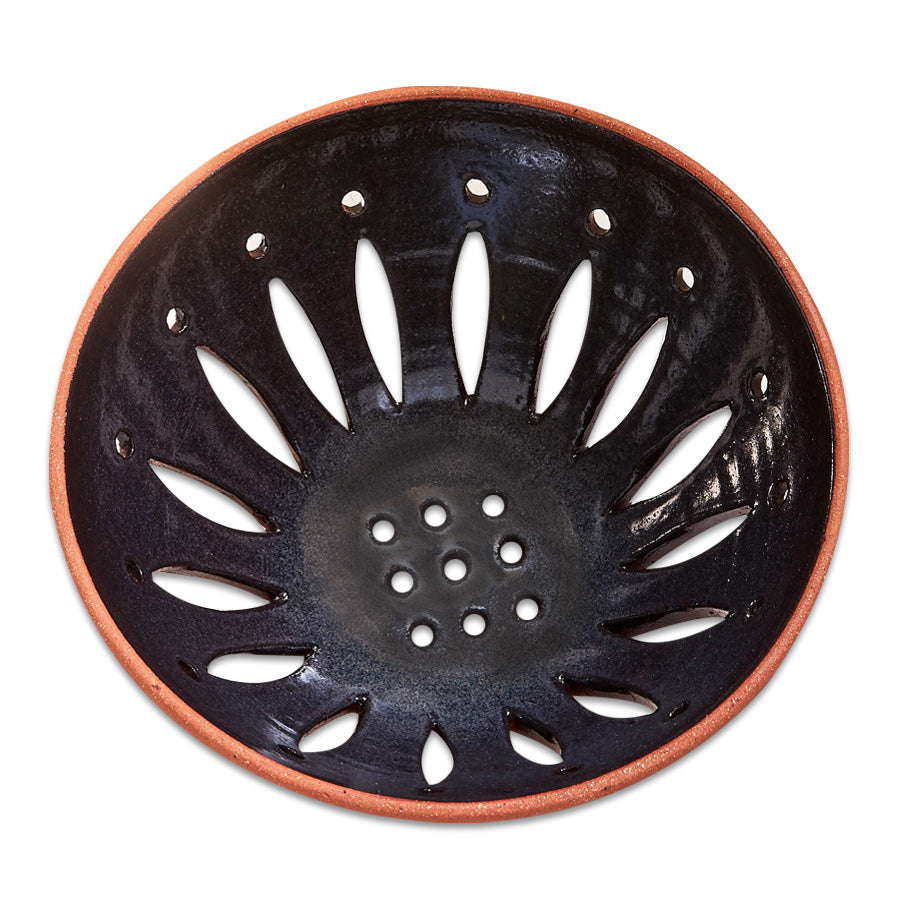 National Geographic: Around the World in 125 Years