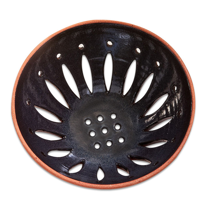 National Geographic: Around the World in 125 Years